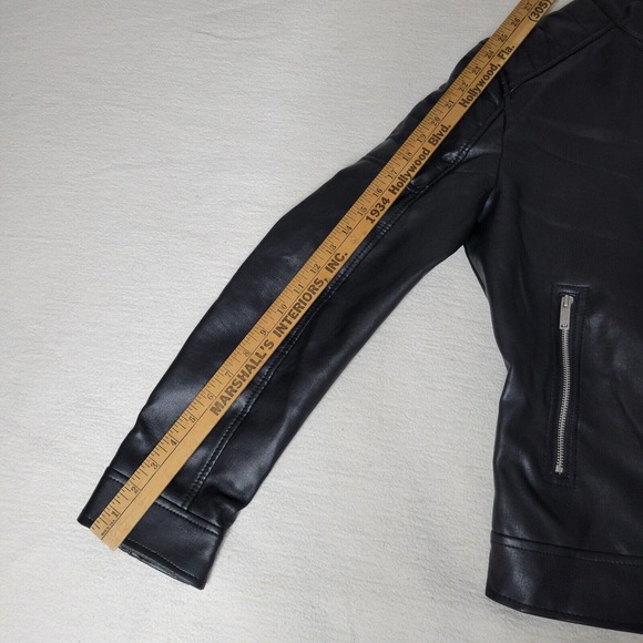 Bershka Womens Leather Jacket Mob Wife Full Zip Black Sz Small Good Condition - Picture 13 of 16